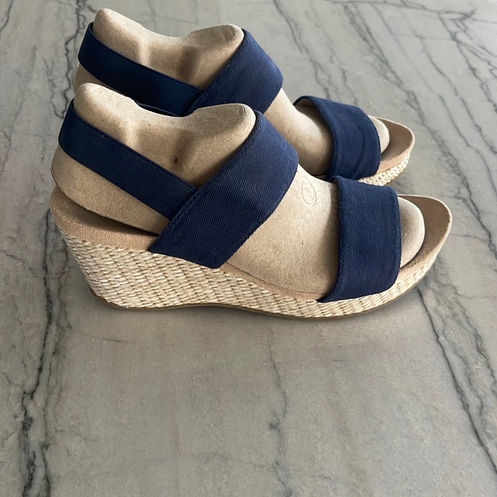 Life Stride Delta Navy Canvas wedge Sandal size 8.5W